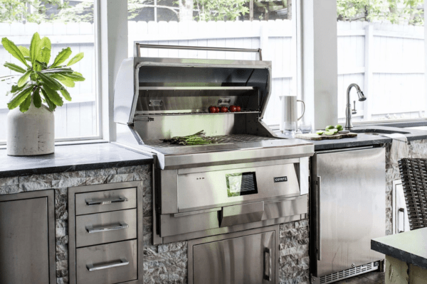 Outdoor Kitchen and Grill  | Copper Sky Design + Remodel