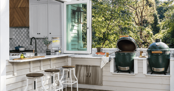 Beautiful Outdoor/Indoor Kitchen Dining Outdoor Space | Copper Sky Design & Remodel 