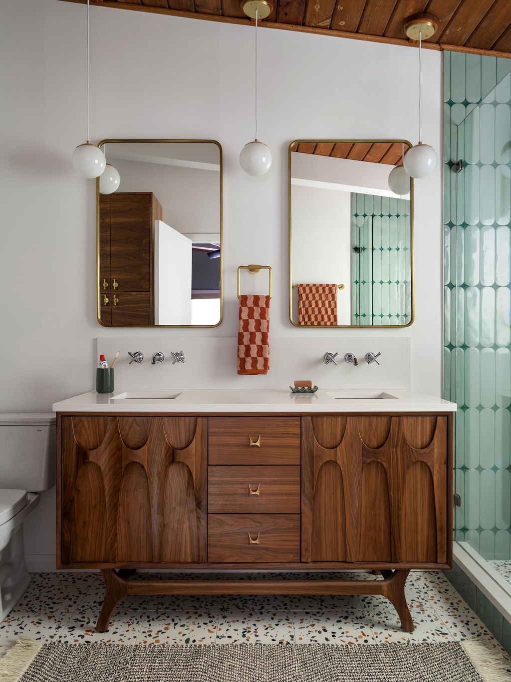 mcm_primary_bath_renovation_sagamore_hills_atlanta_ga