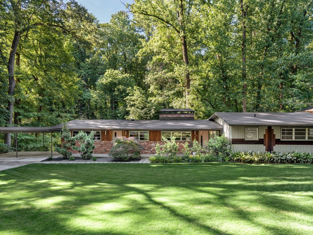Project Spotlight: Mid-Century Modern Icon in Sagamore Hills